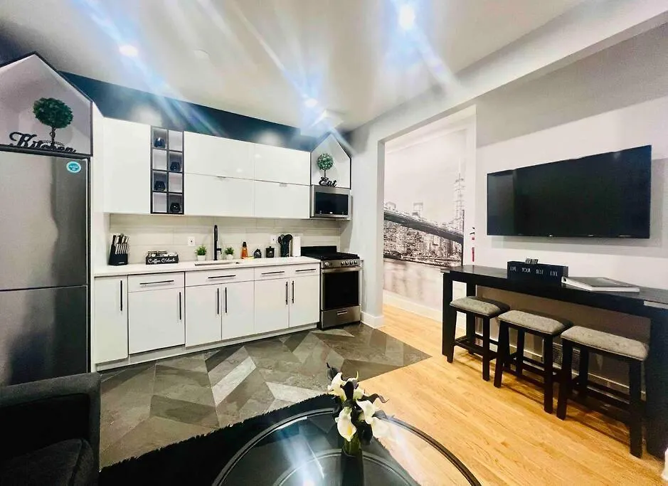 2 Bedroom Apartment, Close To Nyc & Downtown Jc! Jersey City 0*,  United States
